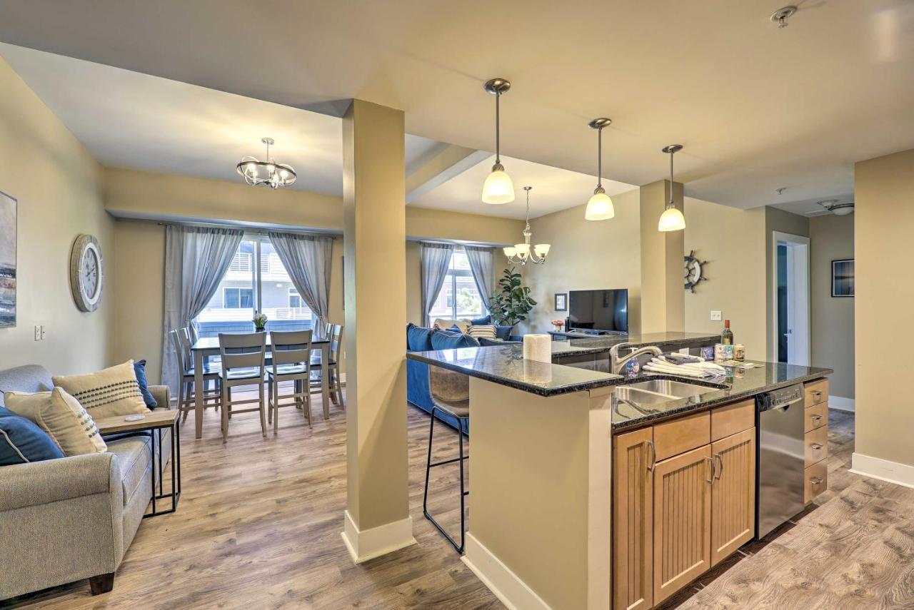 Grand Haven Condo - Walk To Nearby Hot Spots! Esterno foto