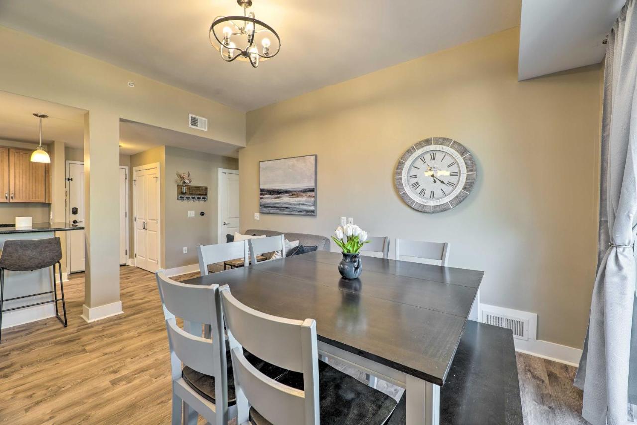 Grand Haven Condo - Walk To Nearby Hot Spots! Esterno foto