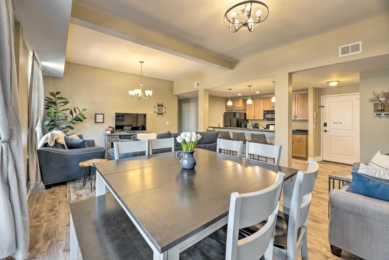Grand Haven Condo - Walk To Nearby Hot Spots! Esterno foto
