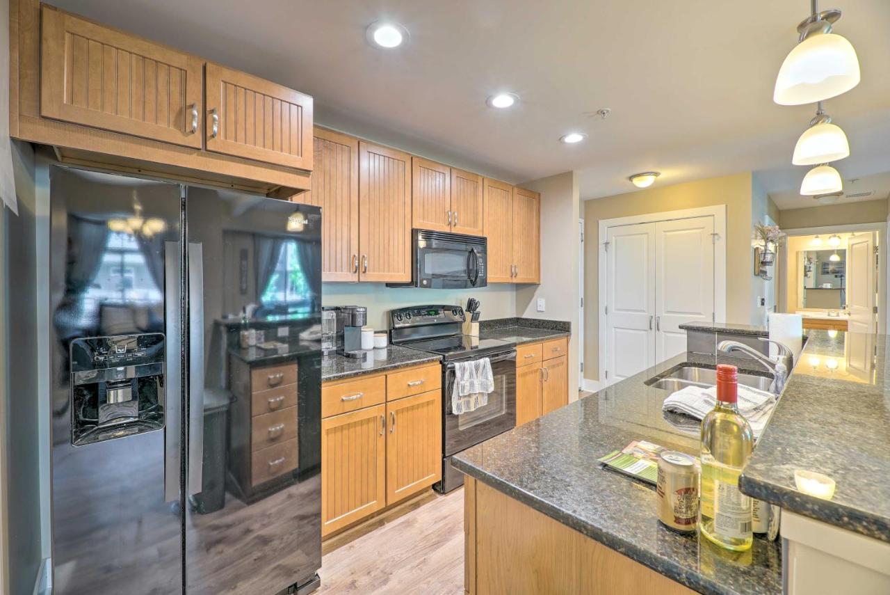Grand Haven Condo - Walk To Nearby Hot Spots! Esterno foto