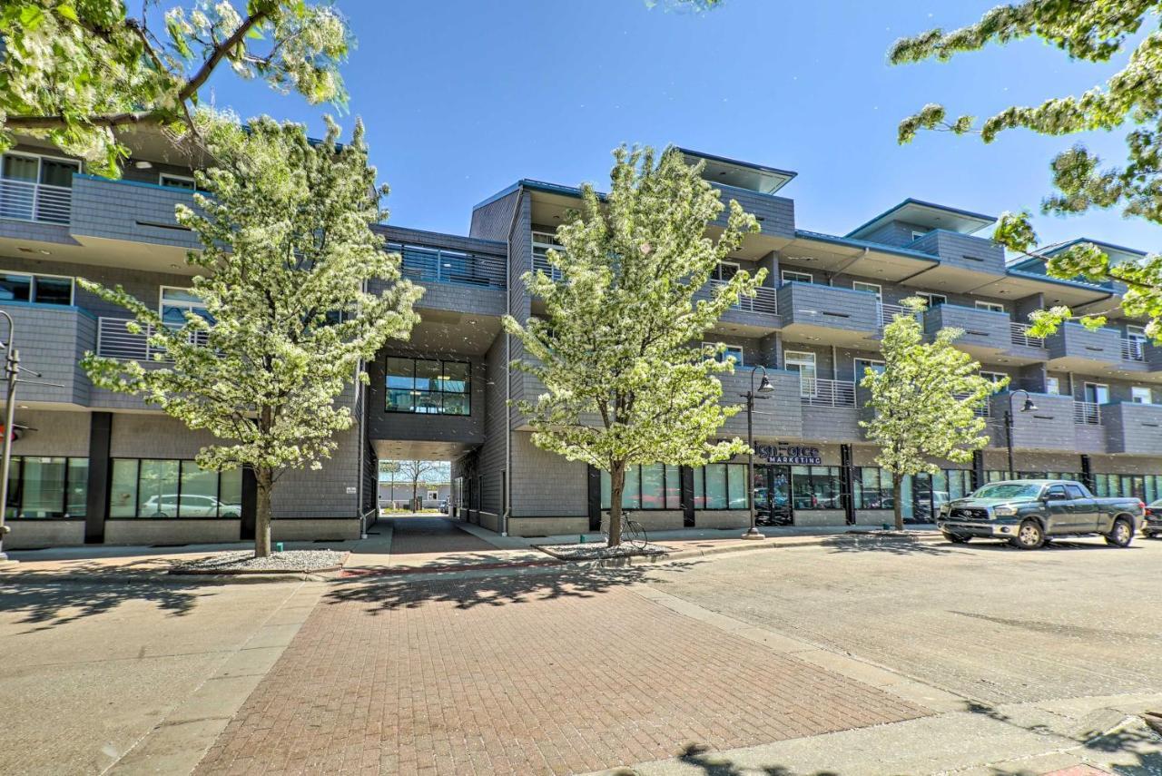 Grand Haven Condo - Walk To Nearby Hot Spots! Esterno foto